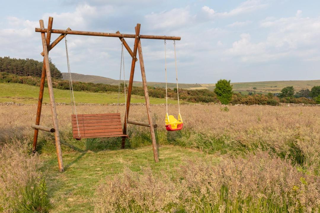 Oakwood Glamping Mourne Mountains Hotell Moyad Exteriör bild
