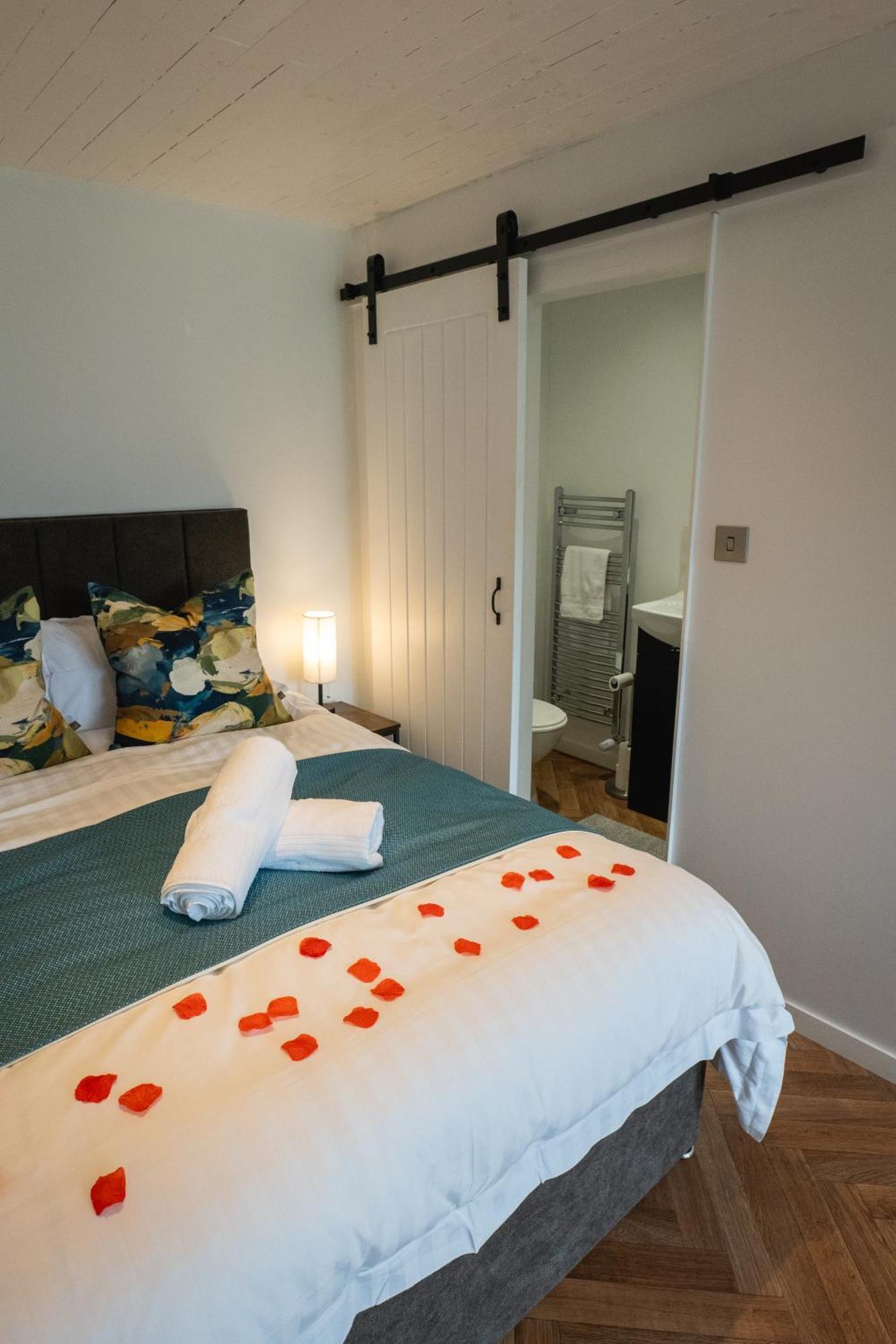 Oakwood Glamping Mourne Mountains Hotell Moyad Exteriör bild